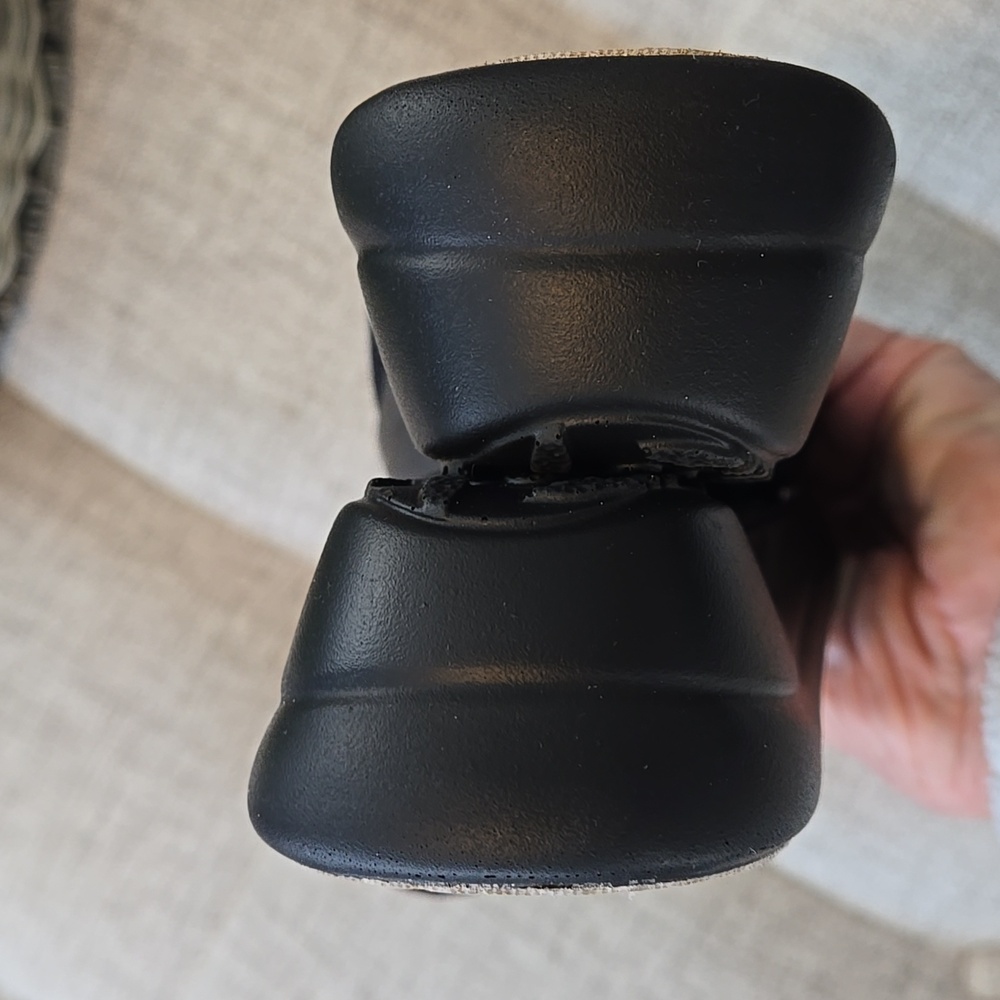 Fly Flot Black Clogs - Picture 7 of 12